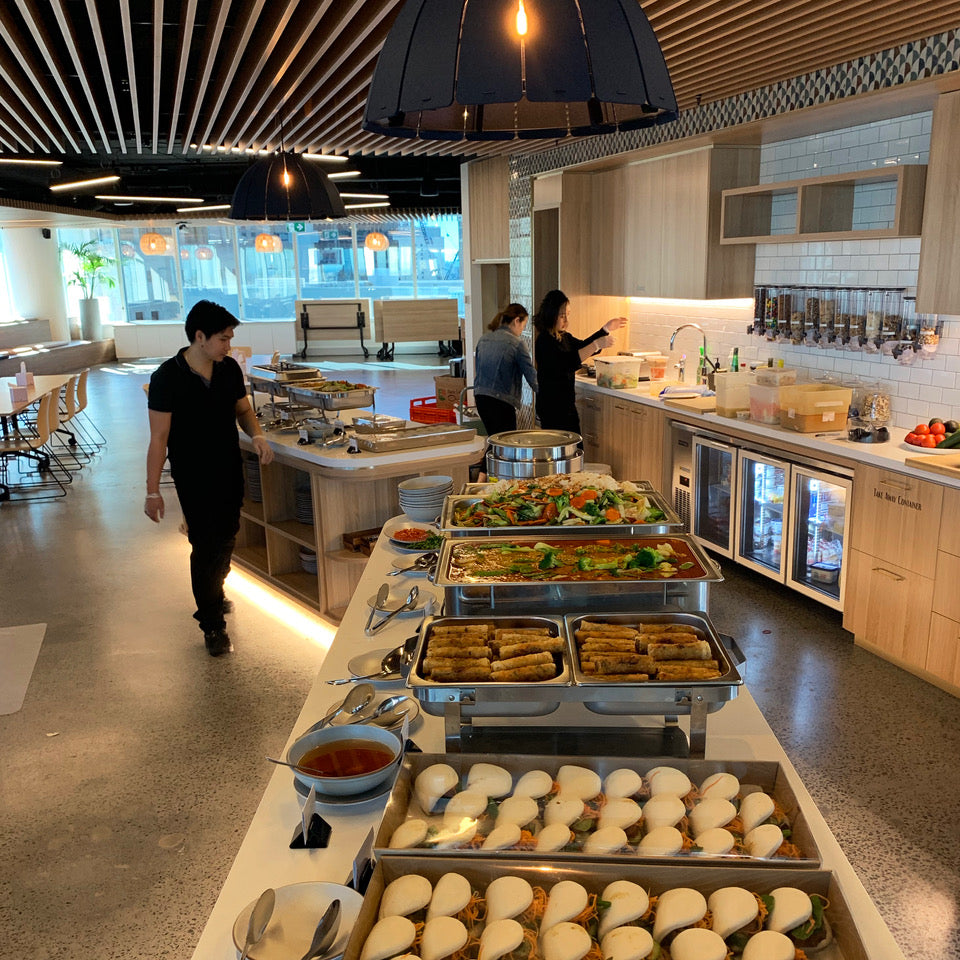 <h3><b>Catering & Service Team</b></h3>